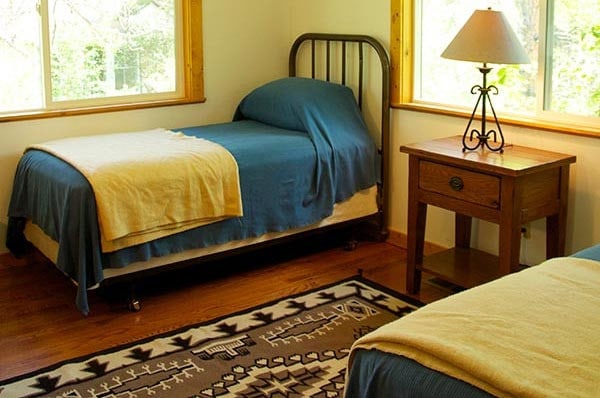 Little Antlers Cabin twin beds