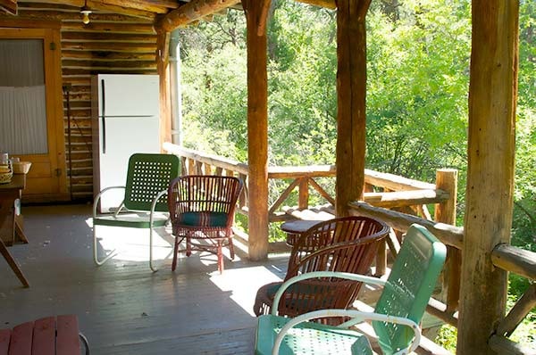 Moss Cabin porch