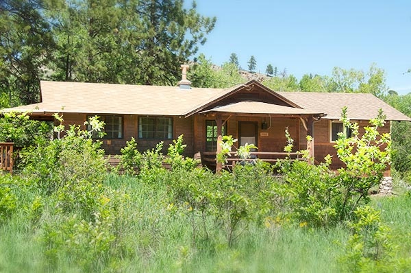 Shaw Cabin Exterior